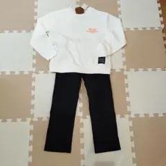 トレーナーとストレッチパンツのセット 130