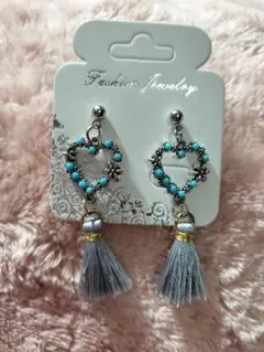 ターコイズビーズ ハート型ピアス