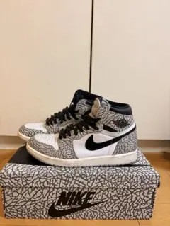NIKE ナイキ エアジョーダン 1 レトロ ハイ OG ホワイト　セメント