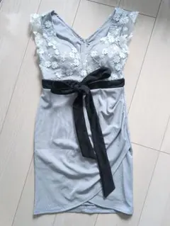 デイジーストア スパンコールフラワーウエストリボンタイトミニドレス