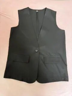 SHEIN ブラック ベスト ジレ Mサイズのサムネイル