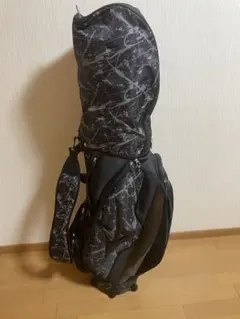 し*う様 タイトリスト ベンツ キャディバッグ クロコ柄 - メルカリ