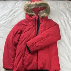 ダウンジャケット 赤 袖、裾にリブ付き