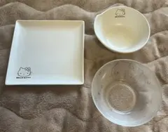 ローソン ハローキティ 食器3点セット プレート ボウル 非売品のサムネイル