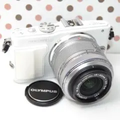 ❤️スマホへ転送❤️OLYMPUS PEN E-PL6 ミラーレスカメラのサムネイル