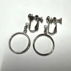 サークルモチーフ イヤリング シルバーカラー/新品未使用品