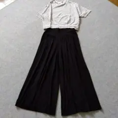 お*ぎ様 美品　ユニクロ　プリーツワイドパンツ　黒　レディースS　お値下げ