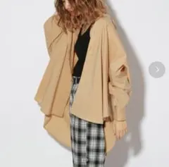 ページボーイリム 長袖シャツ M ベージュ 新品に近い