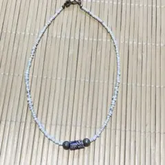 ホワイトビーズネックレス