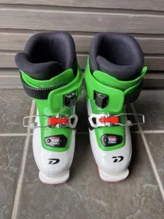 Item thumbnail for item fe2ae2fa-ee59-4f2b-8412-e291ce8288a0