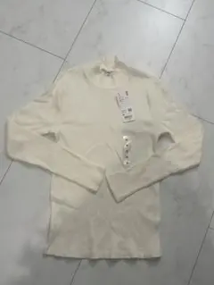 UNIQLO リブ　長袖ハイネックTシャツ　Mサイズ　オフホワイト
