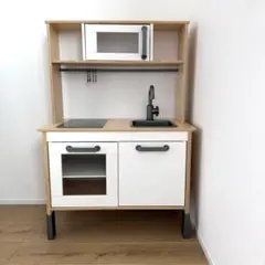 Item thumbnail for item 8c5aecfc-125b-43c4-8afe-3054f14bea00