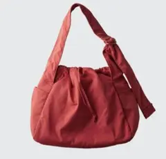 ソフトパフィーショルダーバッグ　レッド　UNIQLO : C　ユニクロC