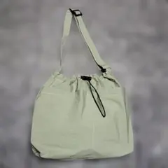 ベージュ ドローストリング ショルダーバッグ