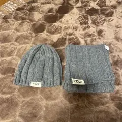 ニット帽とマフラー