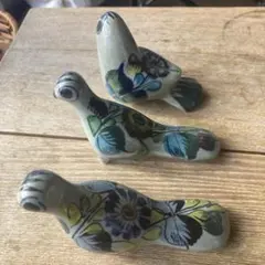 陶器の花柄鳥の置物3体セット