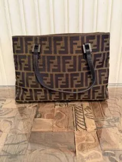 【オークション‼️】美品　FENDI/フェンディ　ズッカ柄　ミニトートバッグ