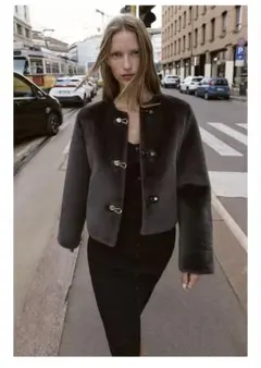 ZARA✨トグルボタンフェイクファージャケット