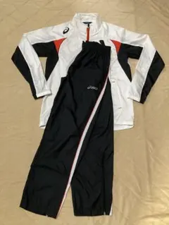ASICS ナイロンジャージ上下セット ホワイト/ブラック/レッド