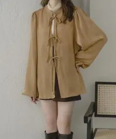 【Ambre Neige】前後２WAY ヴィンテージサテンブラウス