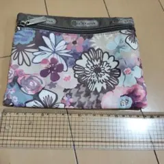 LeSportsac フラットポーチ 花柄のサムネイル
