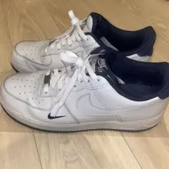 NIKE AIR FORCE 1 '07 LV8／ホワイト＆ネイビー28.5cm