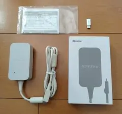 DOCOMO　ドコモ　ACアダプタ 05　純正　箱　取説　タイプCアダプター付