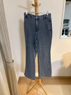 LEPSIM よく伸びクールデニムパンツのサムネイル
