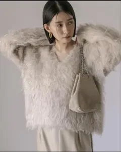 RIVE DROITE フワフワVネックセーター