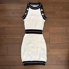 SHEIN ノースリーブニットワンピース　金ボタン　XS