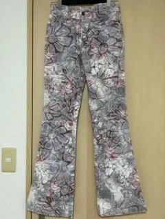 フレアパンツ デニム 花柄