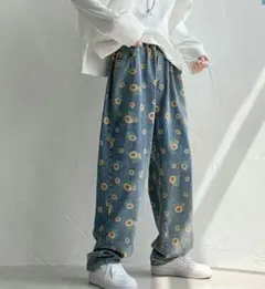 サンフラワー　ワイドパンツデニム　ルーズ　ひまわり　ジーンズ　ゆったり