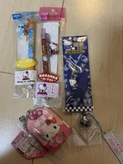 【レア！】ご当地キティちゃん　ストラップ　根付け　まとめ売り　こけし　おまけ付き レア】ご当地キティ ざしきわらし&こけし ハローキティ根付け
