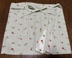 LAURA ASHLEY　カフェエプロンのサムネイル
