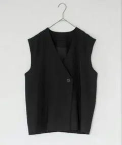 アンリアン　Vネックジレ ブラック