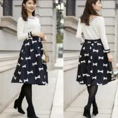 【新品タグ付き】M ネイビー　トッコクローゼットリボン柄フレアスカート