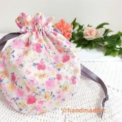 ハンドメイド　巾着ポーチ　ポーチ　花柄