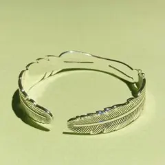 インディアンジュエリー・フェザー・バングル