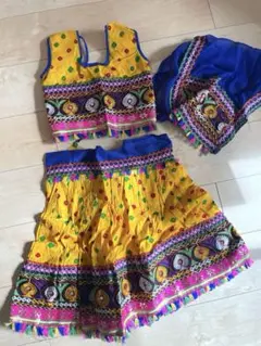 インド服　4-5Y 刺繍入り上下セット