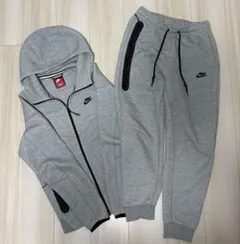 NIKE テックフリース セットアップ グレーのサムネイル