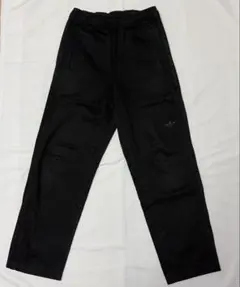 adidas 黒 デニム風 ジョガーパンツ　ブラック　XS