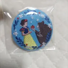 Disney キャラクター Biscuit 刺繍缶バッジ　白雪姫