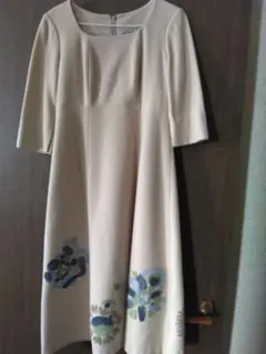 花柄刺繍 ベージュ 七分袖 ロングドレス 40