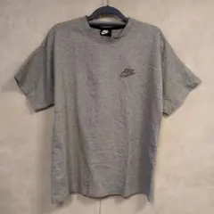 Nike グレー Tシャツ