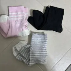 ソックス3足セット（ピンク・黒・グレー）
