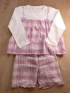 【再お値下げ】女の子　長袖パジャマ　ピンク　120センチ