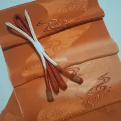 和装小物 落ちついたオレンジの濃淡にシルバーグレー、金の刺繍柄帯揚げ帯締めセット