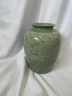 青磁　花瓶　壺