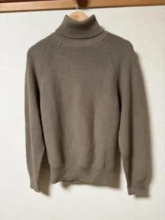 【ユニクロU】タートルネック・セーター