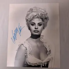 証明書付き】 スカーレット・ヨハンソン 直筆サインフォト - メルカリ